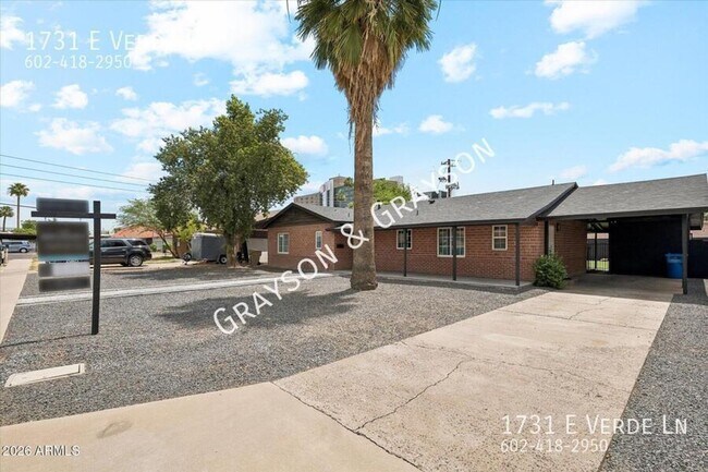 Foto del edificio - Beautiful Brick Home in Phoenix