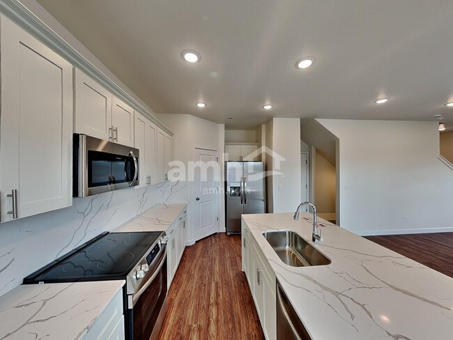 Building Photo - 8964 S John Annie Ln