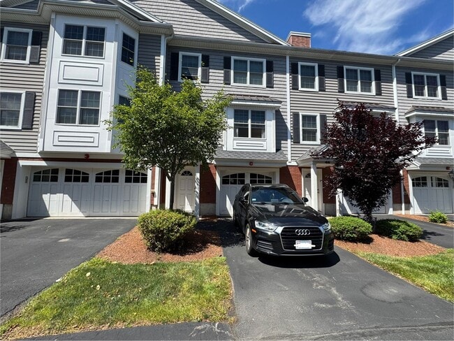 Updated Two-Bedroom Corner Townhouse in Lo... - Updated Two-Bedroom Corner Townhouse in Lo...