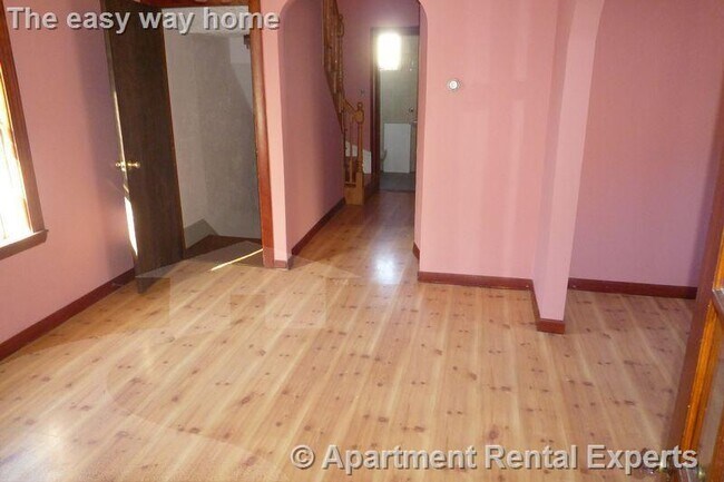 Foto del edificio - 569 Main St