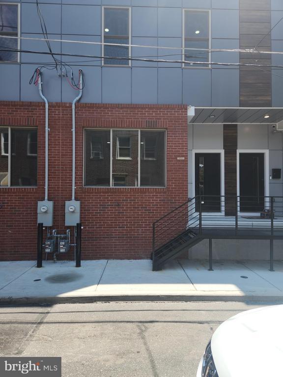 Foto principal - 3221 Mercer St