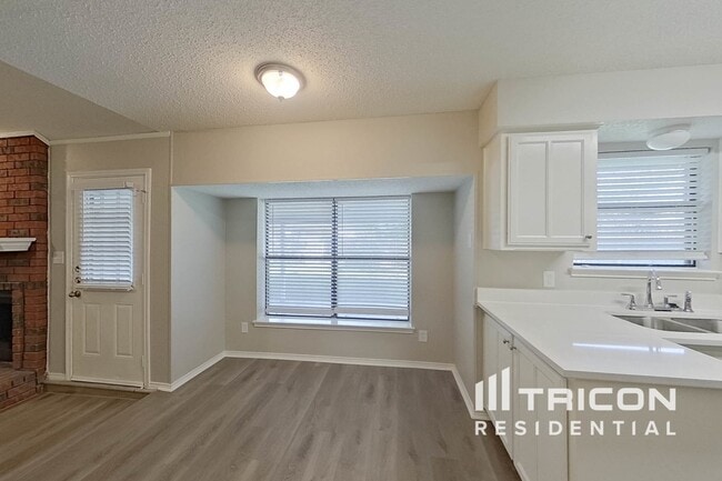 Building Photo - 6508 Impala Dr