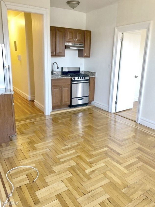 Building Photo - 1 br, 1 bath  - 3252 33rd St