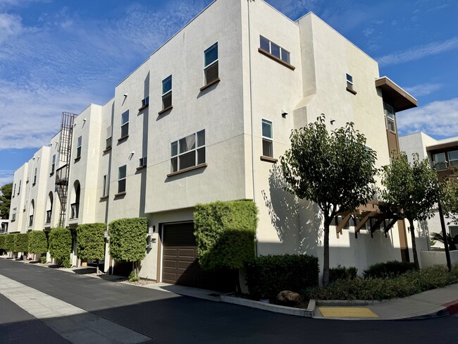 Building Photo - 9212 Joshua Way
