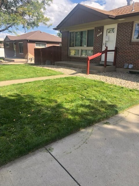 Foto del edificio - 10852 Larry Dr
