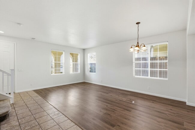 Foto del edificio - Seaview Ranch Neighborhood!