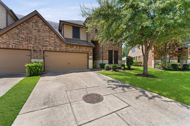 Building Photo - 17805 Arapaho Hill Ln