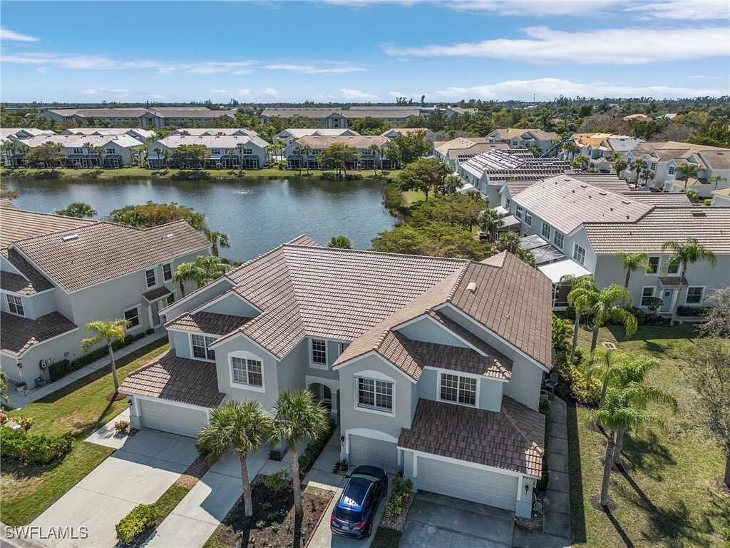 Foto principal - 8311 Village Edge Cir