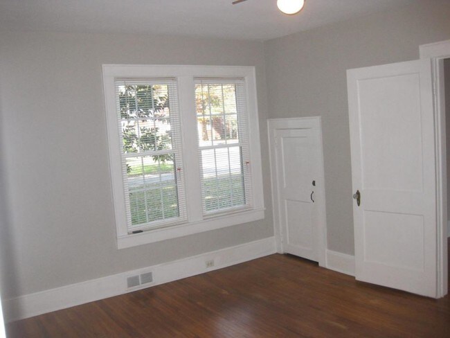 Foto del edificio - 754 Montgomery Ave., Apt. A