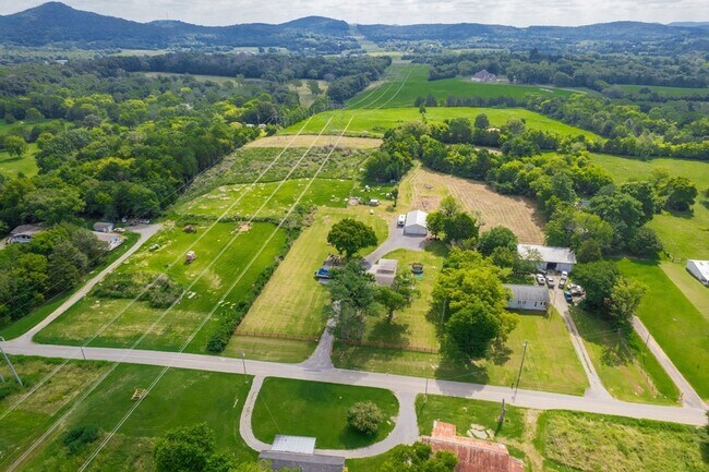 Foto del edificio - 864 Greenwood Rd