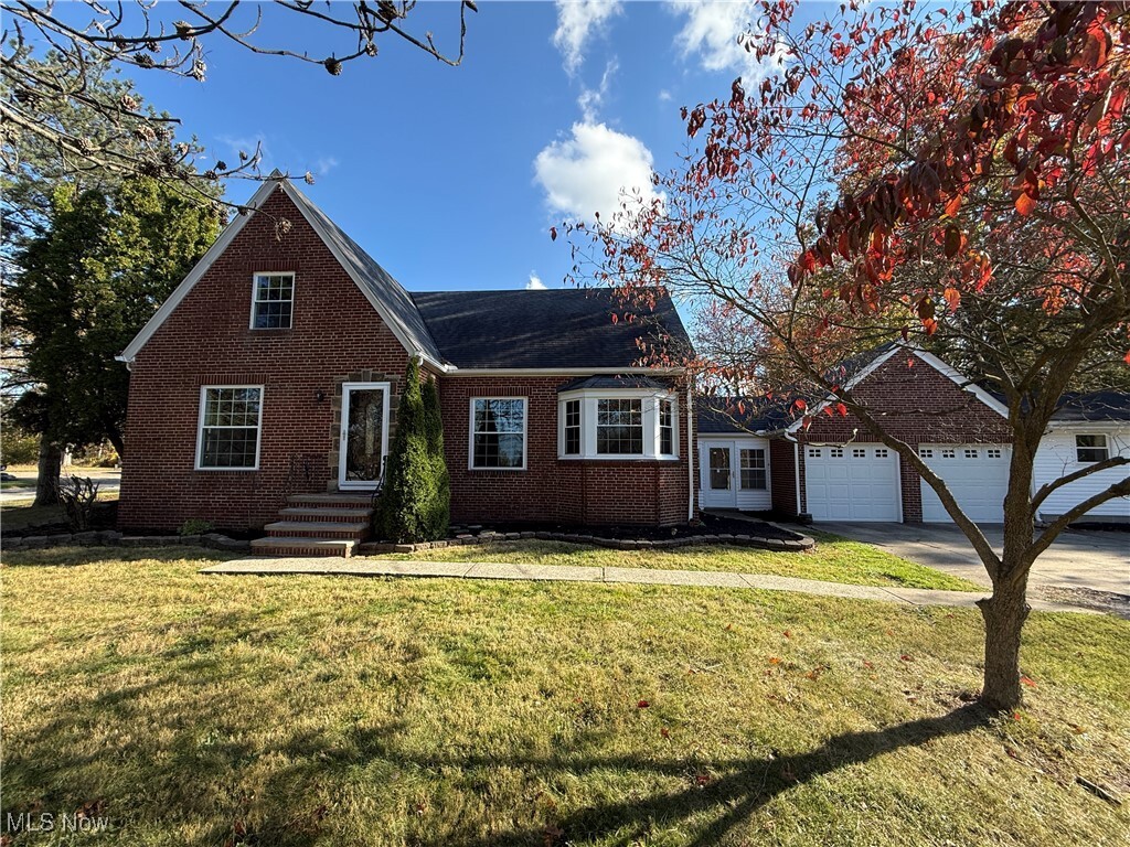 30871 Lorain Rd North Olmsted, OH 44070 – photo 1 of 33