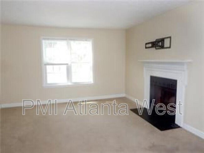 Building Photo - 1942 Glenwood Downs Dr