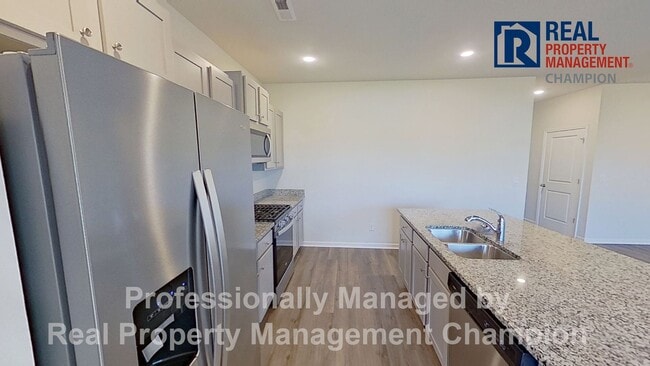 Building Photo - Beautiful 3 BD/2 BA Home in Riverside