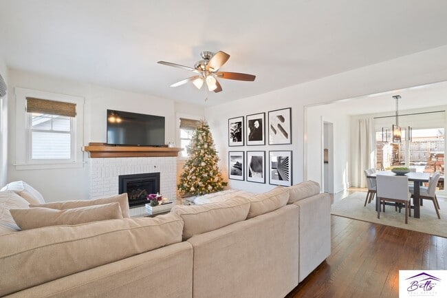 Photo - Coming Soon! Modern Aksarben 4 Bedroom House