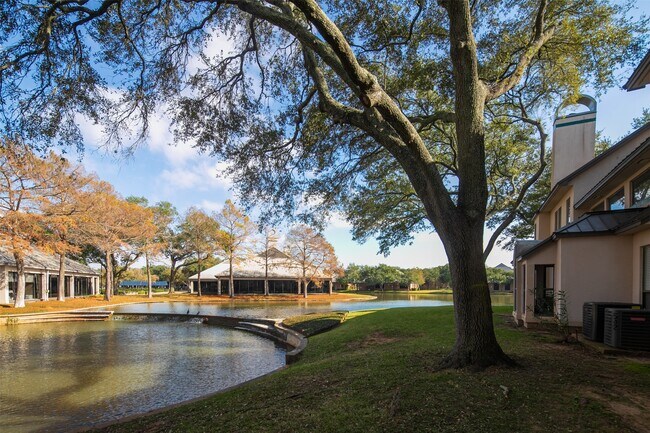 Foto del edificio - 4144 Greystone Way