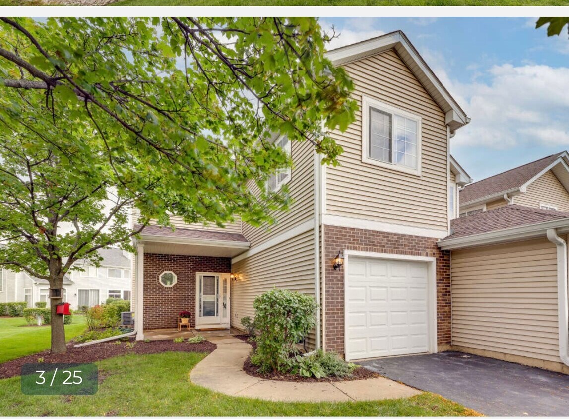 1129 E Cambria Ln S, Lombard, IL 60148 Townhome Rentals in Lombard IL