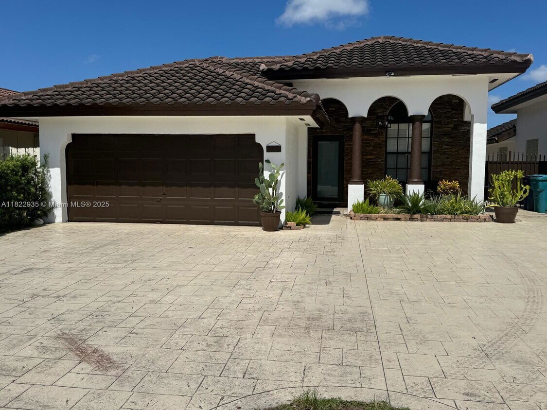 Photo - 3460 Southwest 154th Court, sw, Miami, FL 33185 - 4 BR 2 BA Single-Family Home