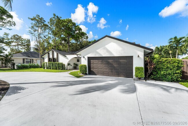 Foto del edificio - 13645 Exotica Ln