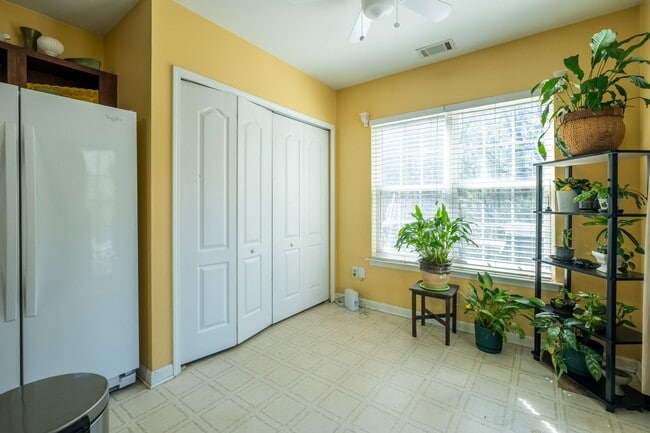 Building Photo - 7618 Prairie Rose Ln