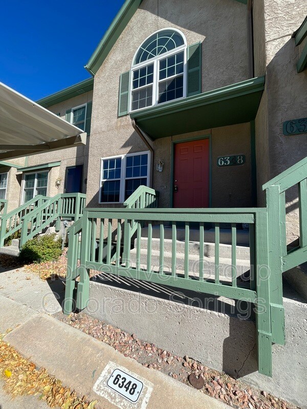 Foto principal - 6348 Colony Cir
