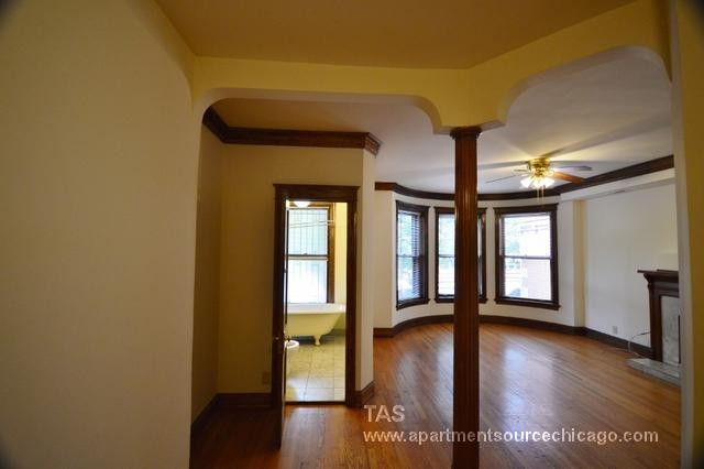 Foto del edificio - 845 W Sheridan Rd