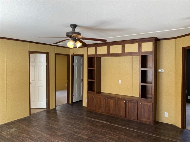 Building Photo - 21492 Cavern Dr