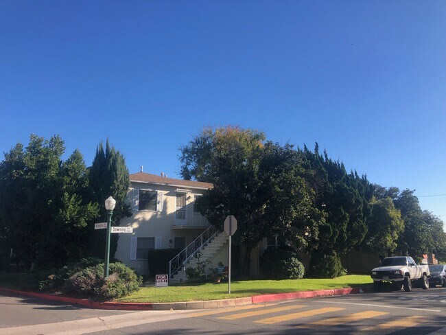 Foto del edificio - 1712 Arlington Ave