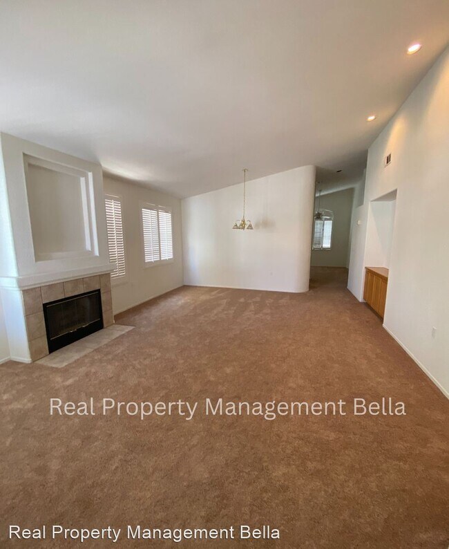 Foto del edificio - 3 br, 2.5 bath House - 26811 Tropicana Dr