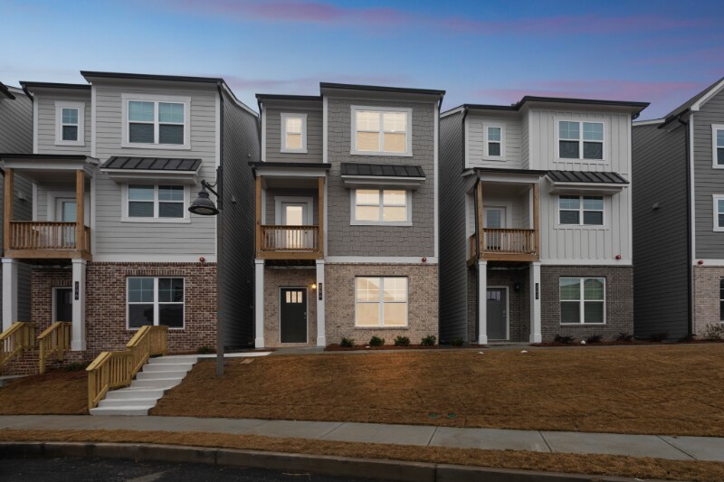Primary Photo - 204 Atkinson Way