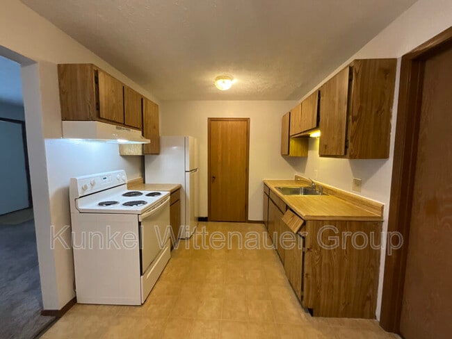 Building Photo - 2609-H Sierra Drive