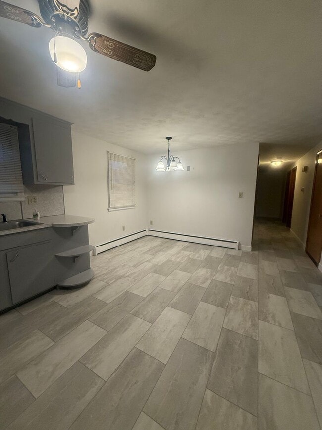 Building Photo - 250 Oakland Ave