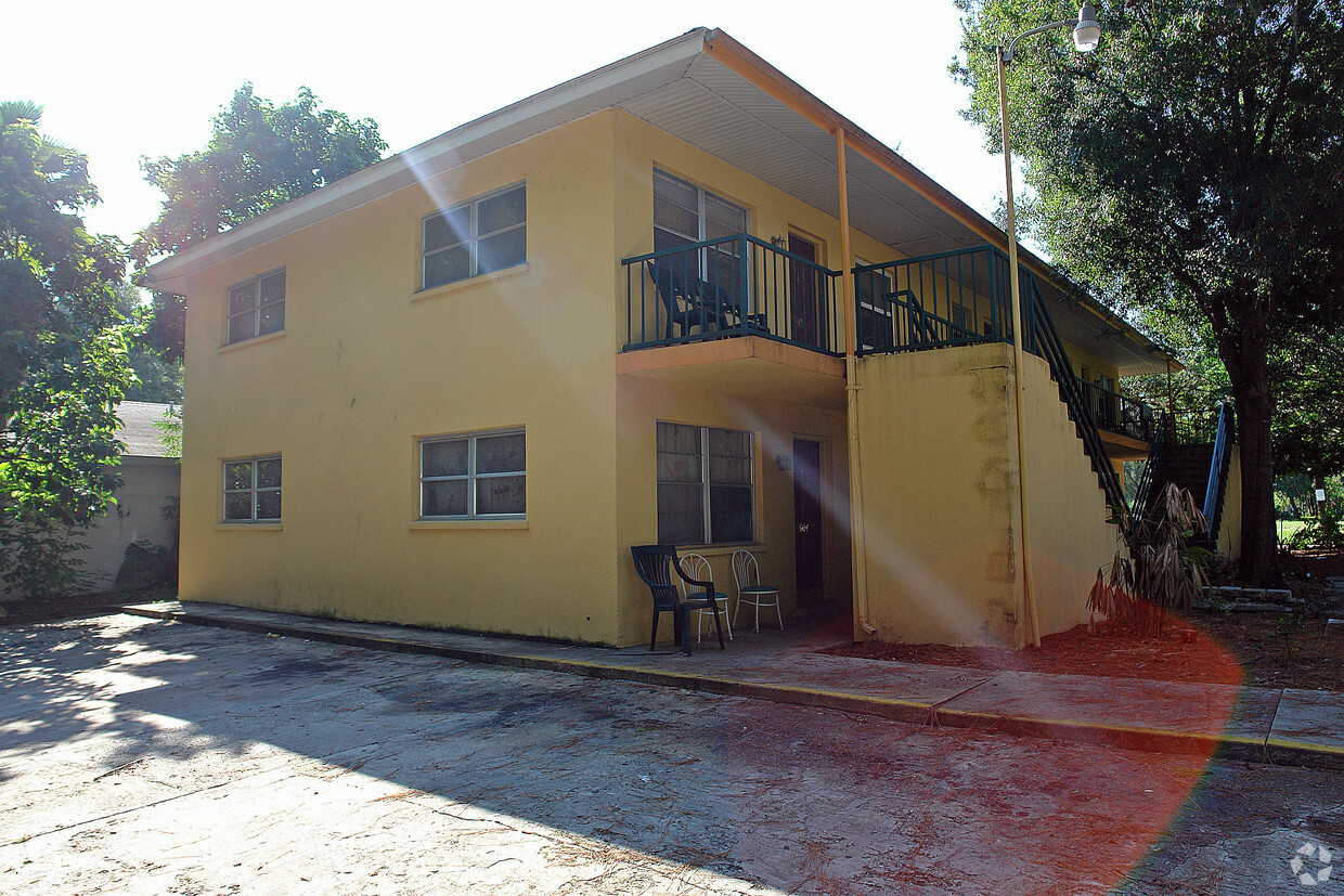 Foto del edificio - 500 Gillespie Ave