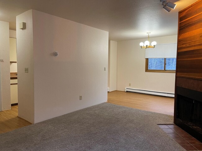 Building Photo - 3560 W Dimond Blvd