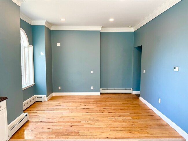 Building Photo - 95 Summer St