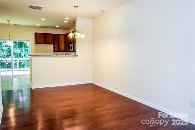 Building Photo - 194 Limerick Rd