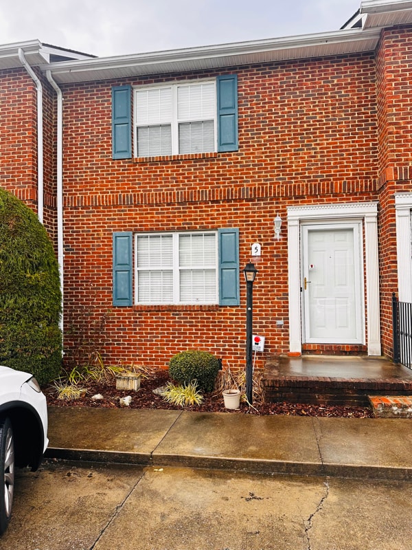 Foto del edificio - 5 Lexington Ct