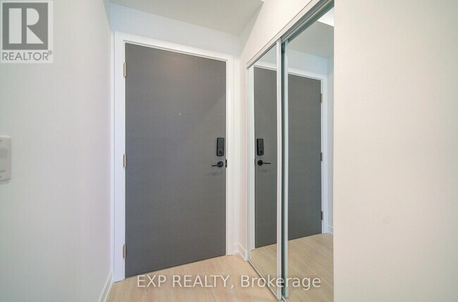 Photo du bâtiment - 9751 Markham Rd