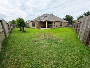 Building Photo - 7142 Breton Bay Pass