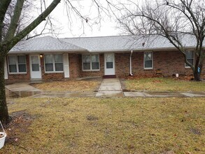 Building Photo - Sommerfield Apartments