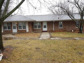 Building Photo - Sommerfield Apartments