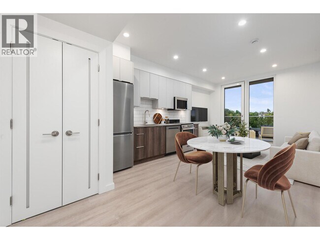 Photo du bâtiment - 1680 Adanac St