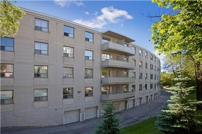 Photo du bâtiment - Sheppard Manor Apartments