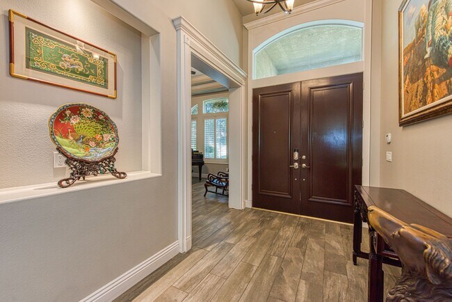 Foto del edificio - Custom home in beautiful St Andrews Green gated community