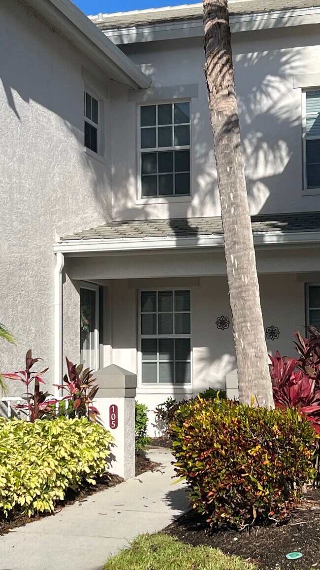 Foto del edificio - 8335 Whisper Trace Way