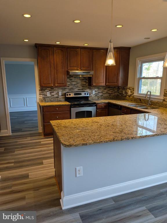 Foto del edificio - 1516 Coat Ridge Rd