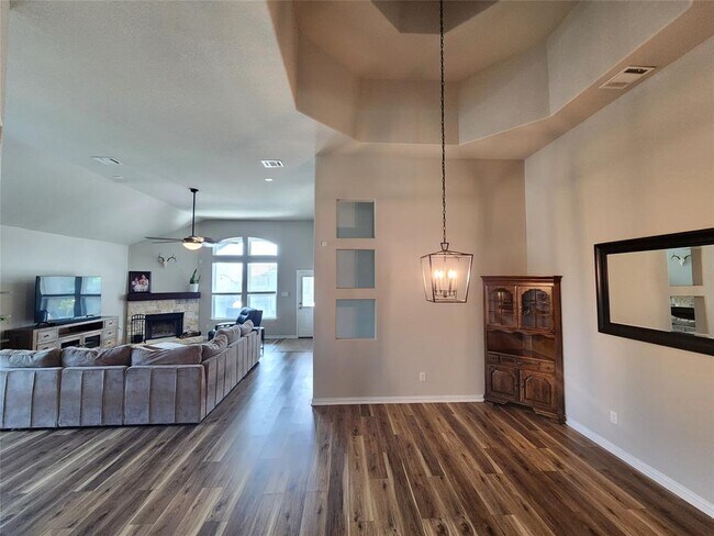 Building Photo - 101 Salt Fork Dr