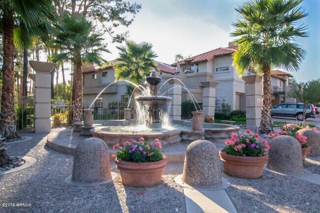 Foto del edificio - 10015 E Mountain View Rd