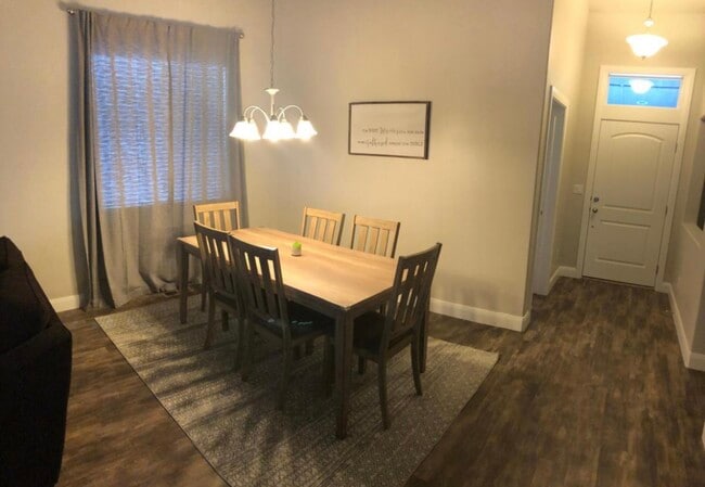 Foto del edificio - 1780 N Snowfield Pl