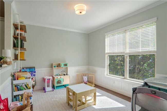 Foto del edificio - 3216 Creole Ln