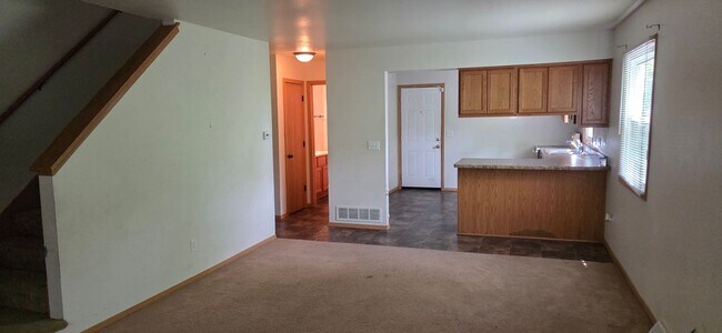 Foto del edificio - 6536-6538 N. 106th Street